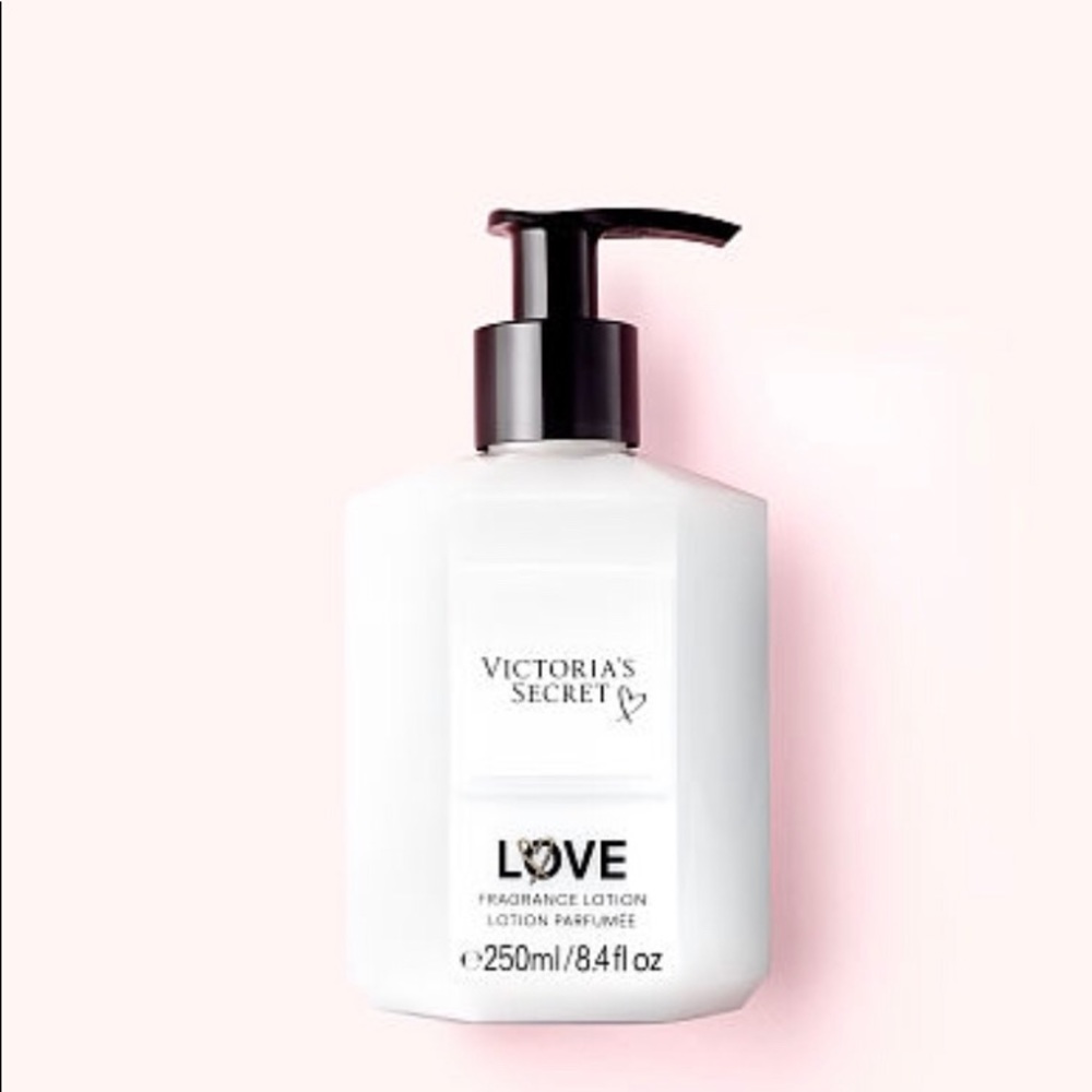 Victoria secret 2 love star lotions